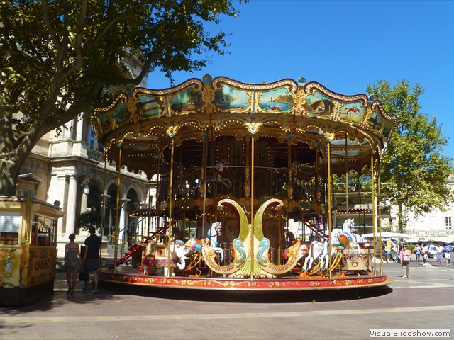 avignon carousel